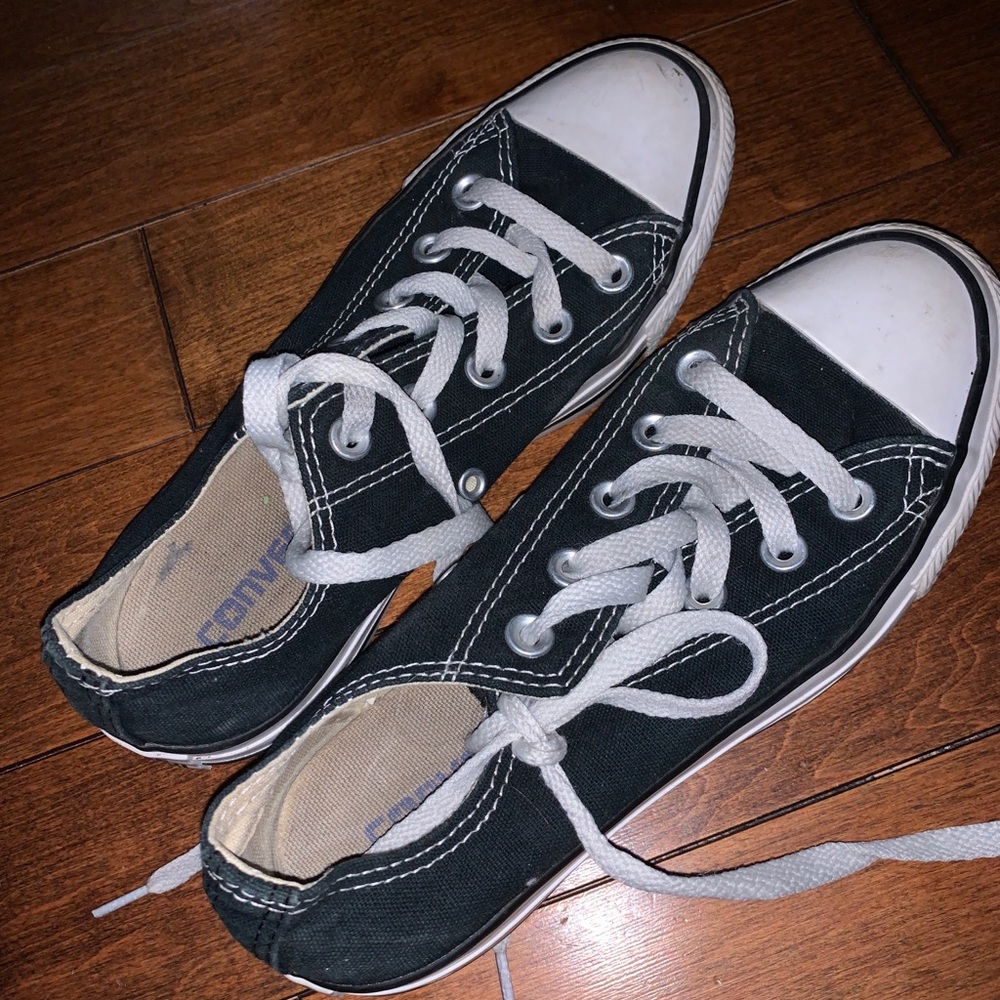 Black converse